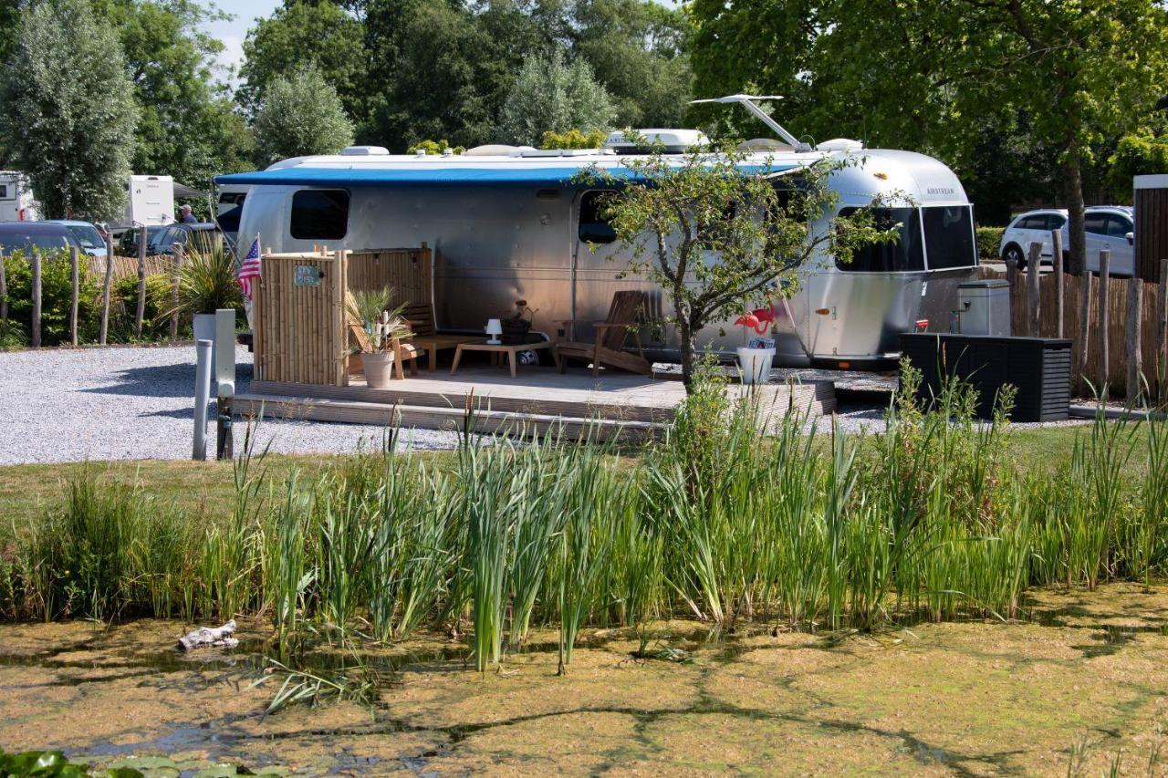 Airstream Retro Usa Caravan แอร์เนอวัลด์ ภายนอก รูปภาพ